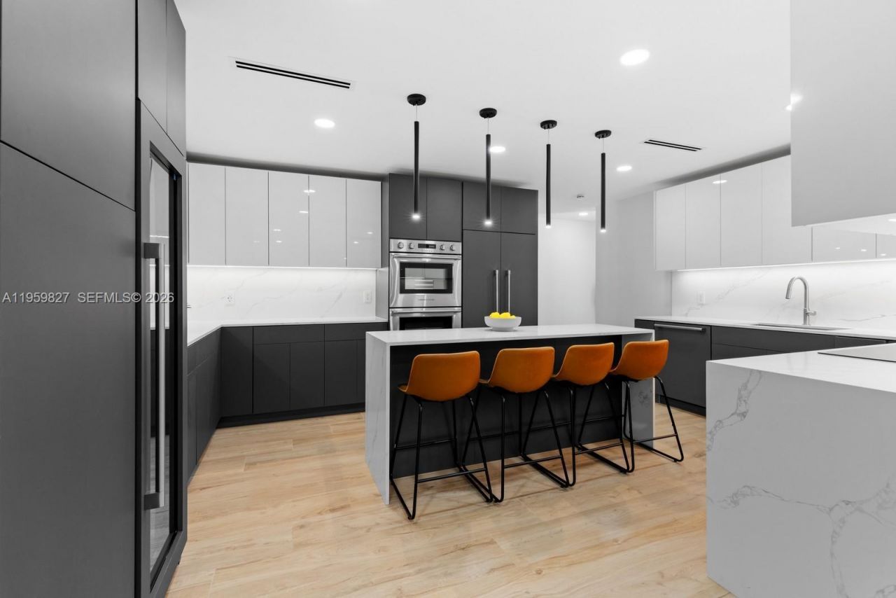 85 W Shore Dr W, Miami, FL 33133 Photo