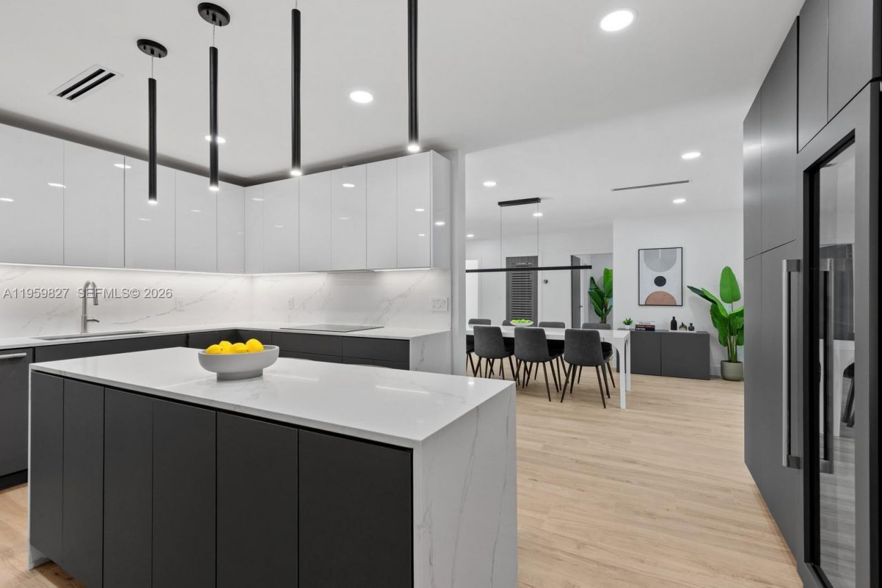 85 W Shore Dr W, Miami, FL 33133 Photo