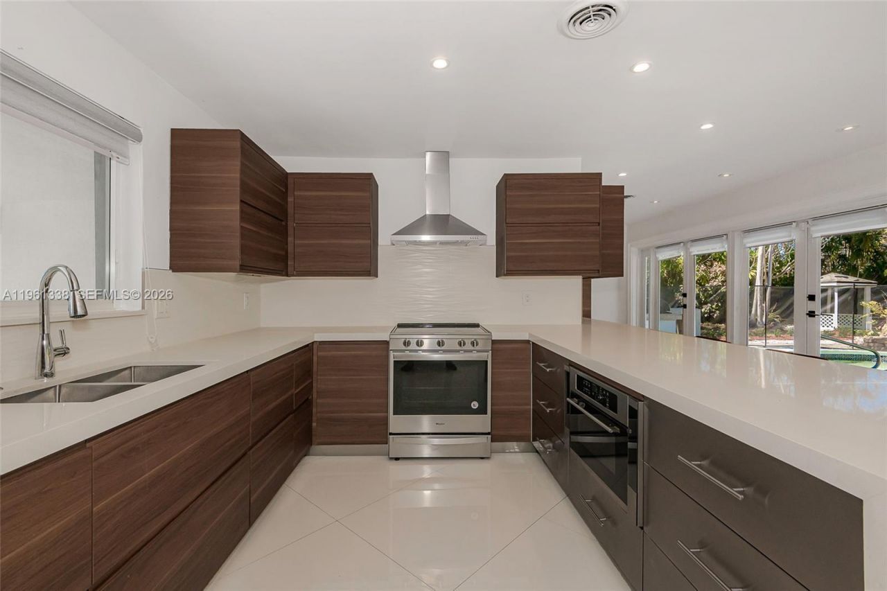 4121 SW 3rd St, Plantation, FL 33317 Photo