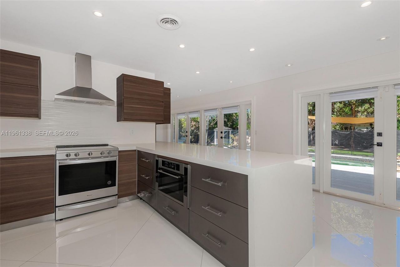 4121 SW 3rd St, Plantation, FL 33317 Photo