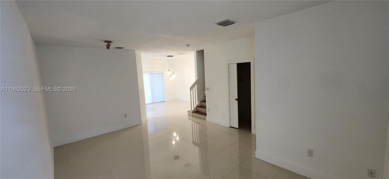 8909 SW 225th Ter, Cutler Bay, FL 33190 Photo