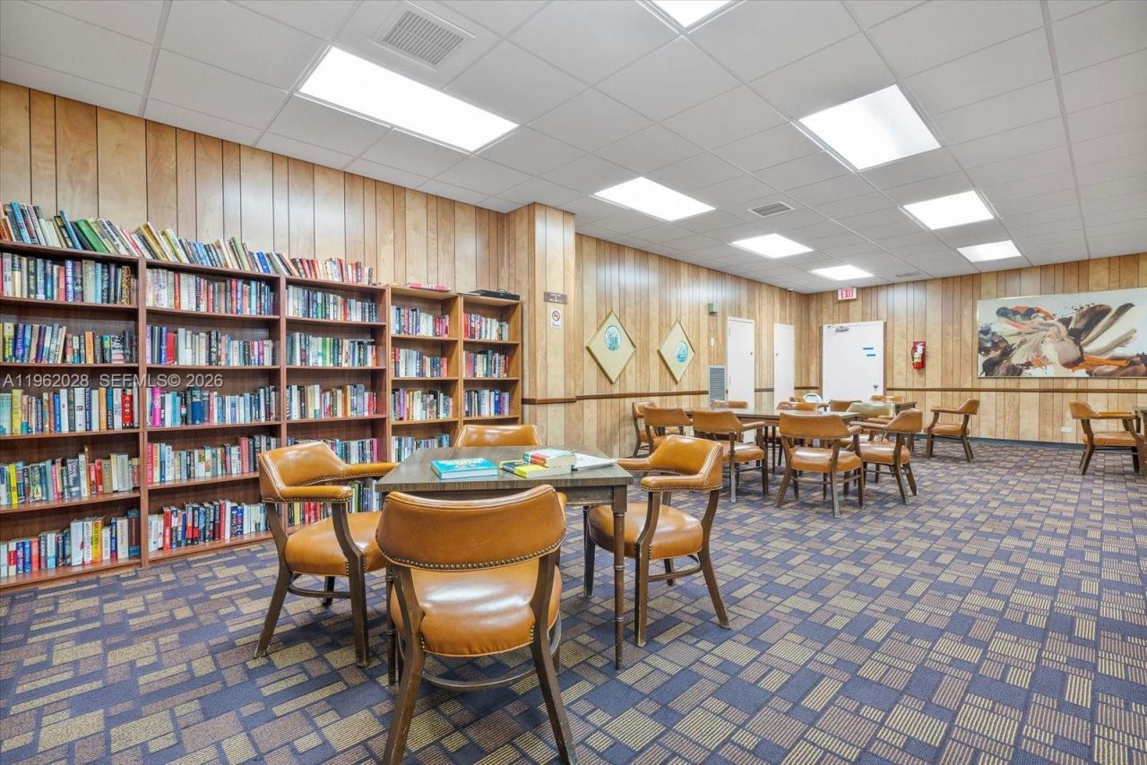 231 174th St , Unit 1706, Sunny Isles Beach, FL 33160 Photo