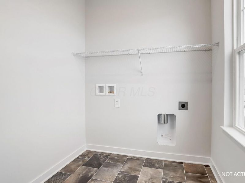 1231 Stratford Way, London, OH 43140 Photo 22