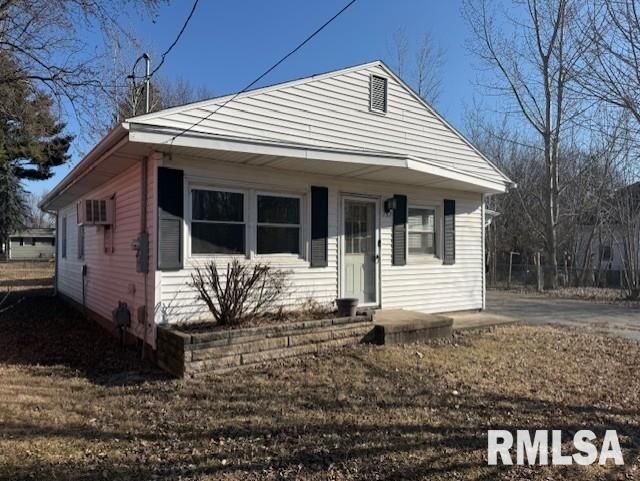 157 Edwards Avenue, Galesburg, IL 61401 Main Photo