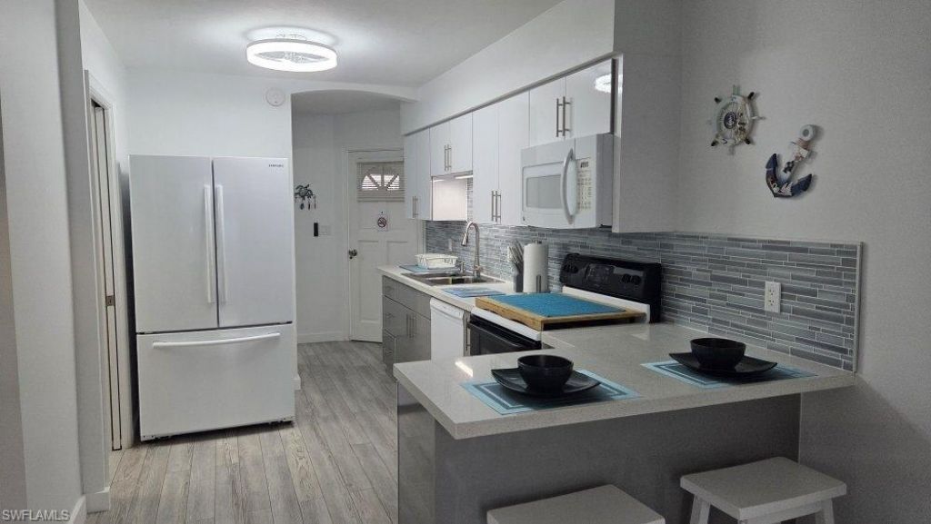 3211 Stringfellow Rd, Unit 105, Saint James City, FL 33956 Photo