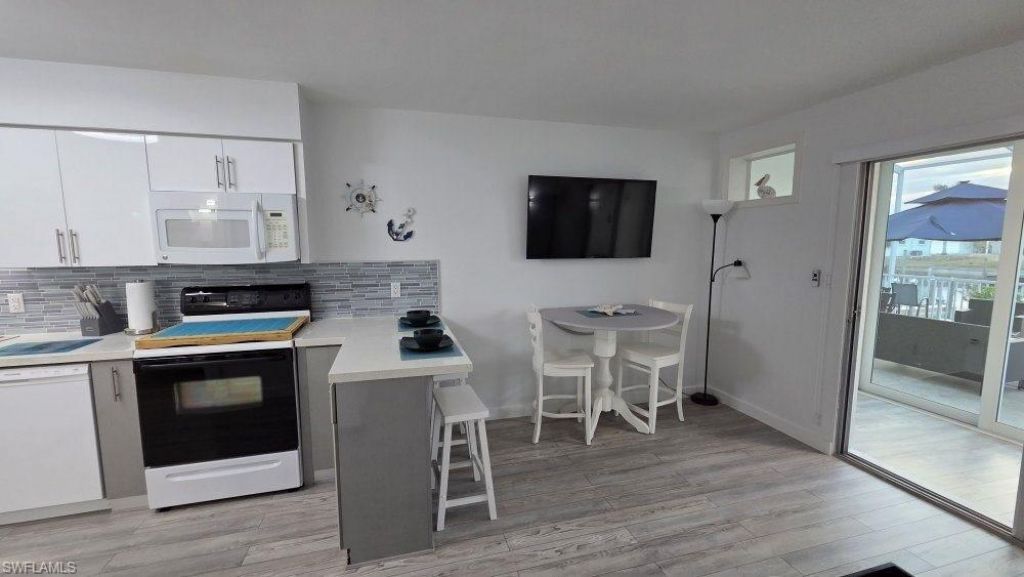 3211 Stringfellow Rd, Unit 105, Saint James City, FL 33956 Photo