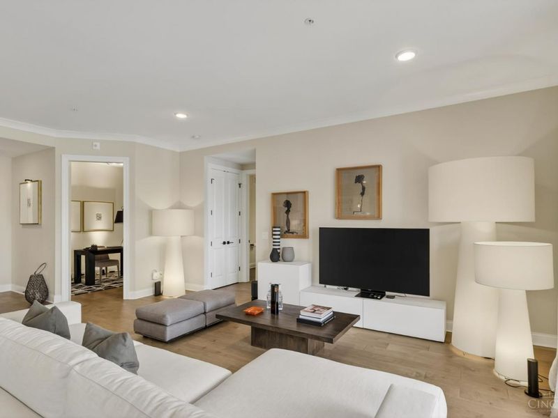 230 Vintage Club Drive, Unit 205, Montgomery, OH 45249 Photo 4