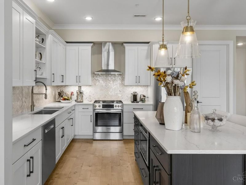 230 Vintage Club Drive, Unit 205, Montgomery, OH 45249 Photo 5