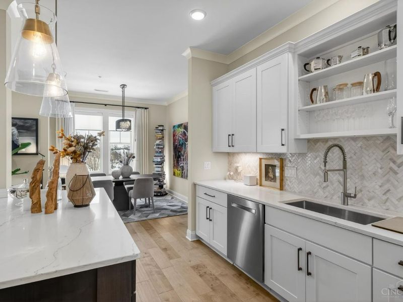 230 Vintage Club Drive, Unit 205, Montgomery, OH 45249 Photo 8