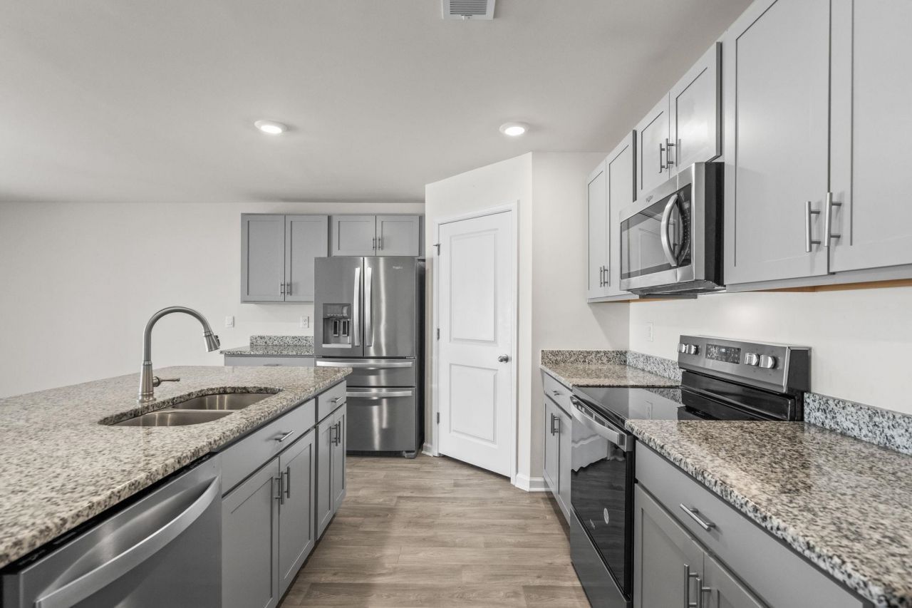 240 Country Grove Way Photo 15