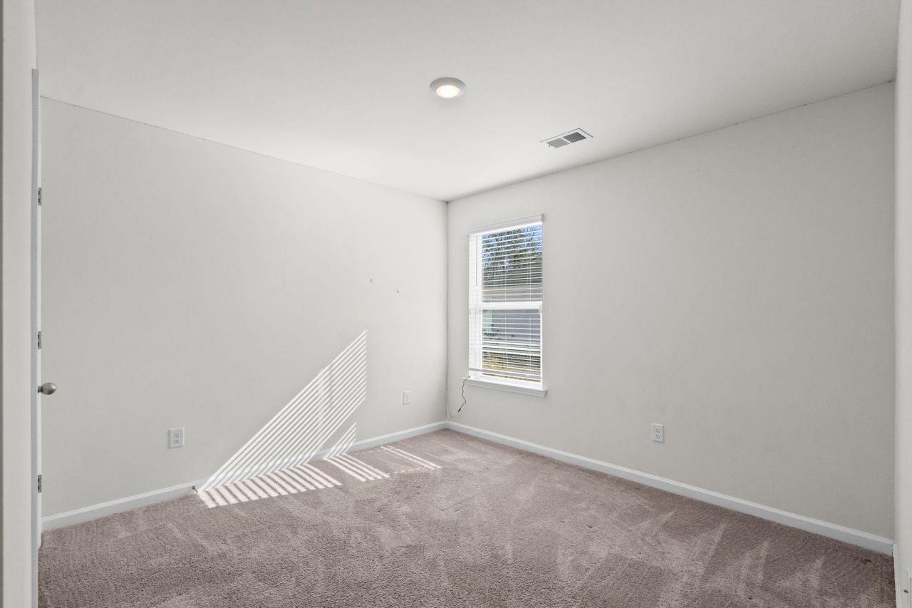 240 Country Grove Way Photo 27