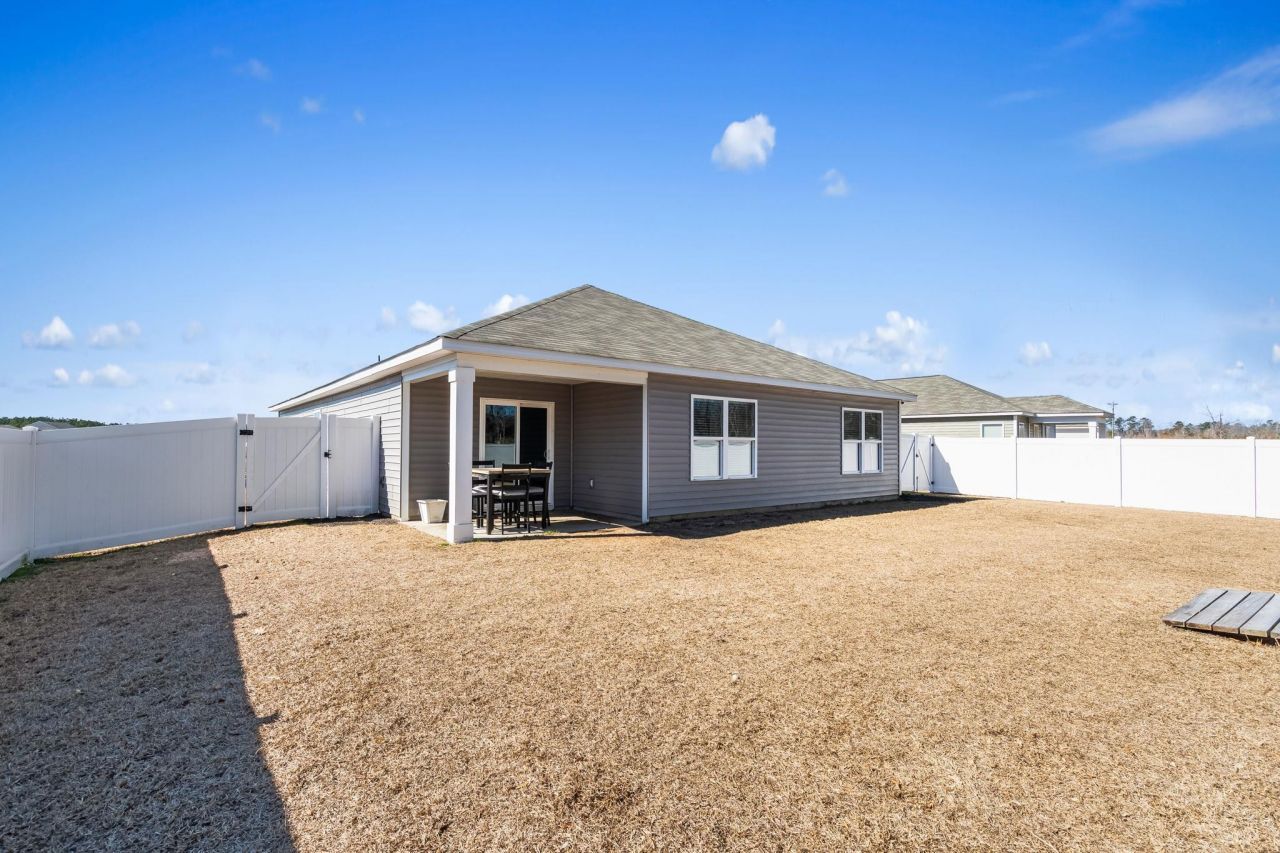 240 Country Grove Way Photo 32