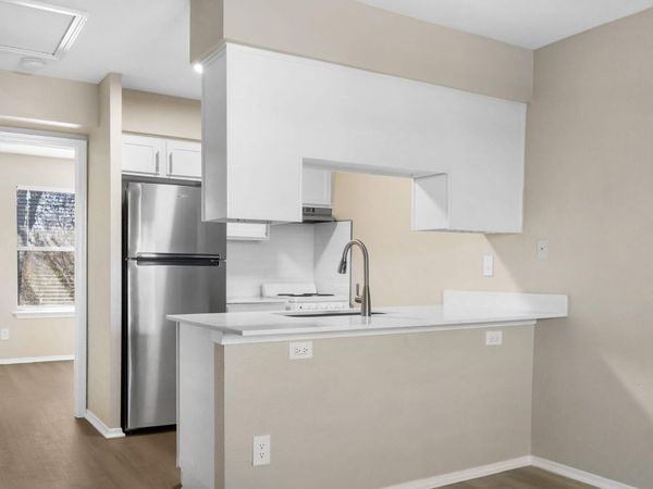 3012 Whisper Oaks LN, Unit J, Georgetown, TX 78628