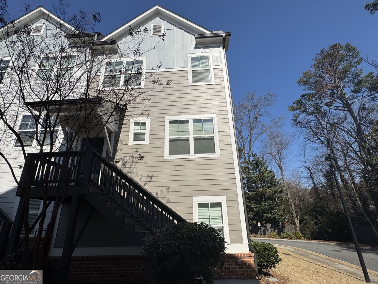 3805 Oxford Circle, Doraville, GA 30340 Main Photo