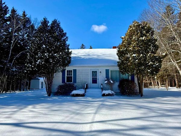 21 Tennis Club Road, Mount Desert, ME 04662