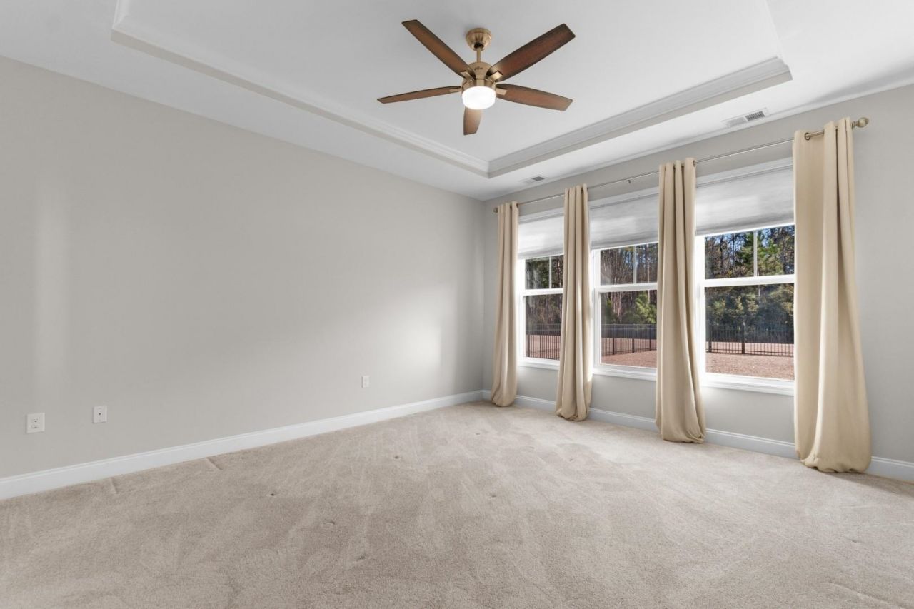 172 Viareggio Rd. Photo 12