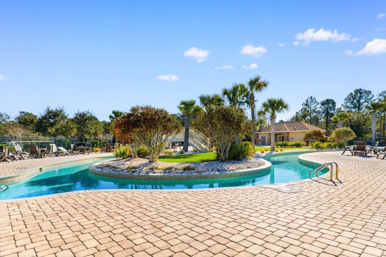 172 Viareggio Rd. Photo 37