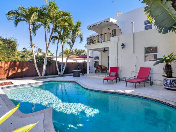 137 Edgewood Drive, West Palm Beach, FL 33405