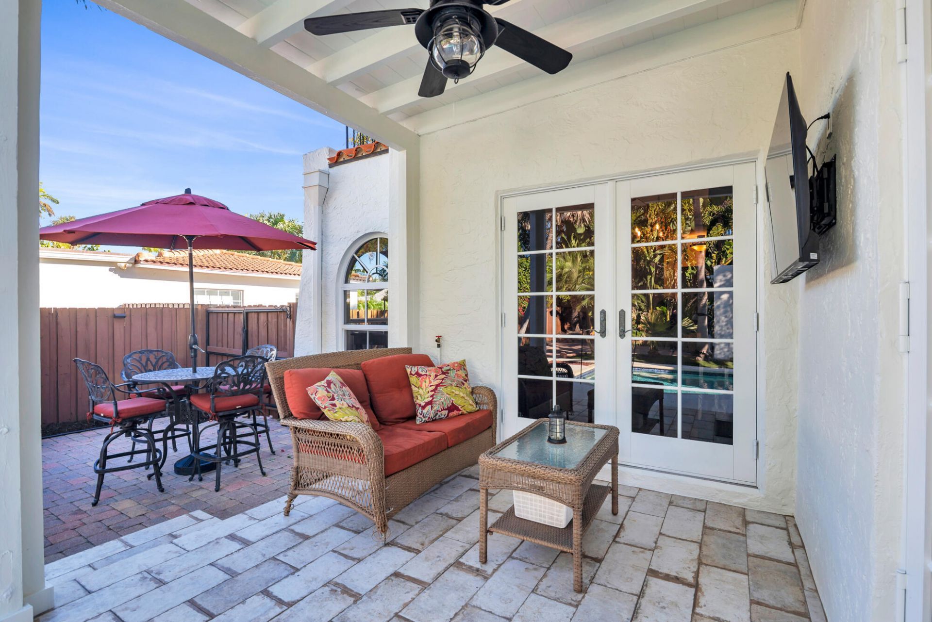 137 Edgewood Drive, West Palm Beach, FL 33405 Photo