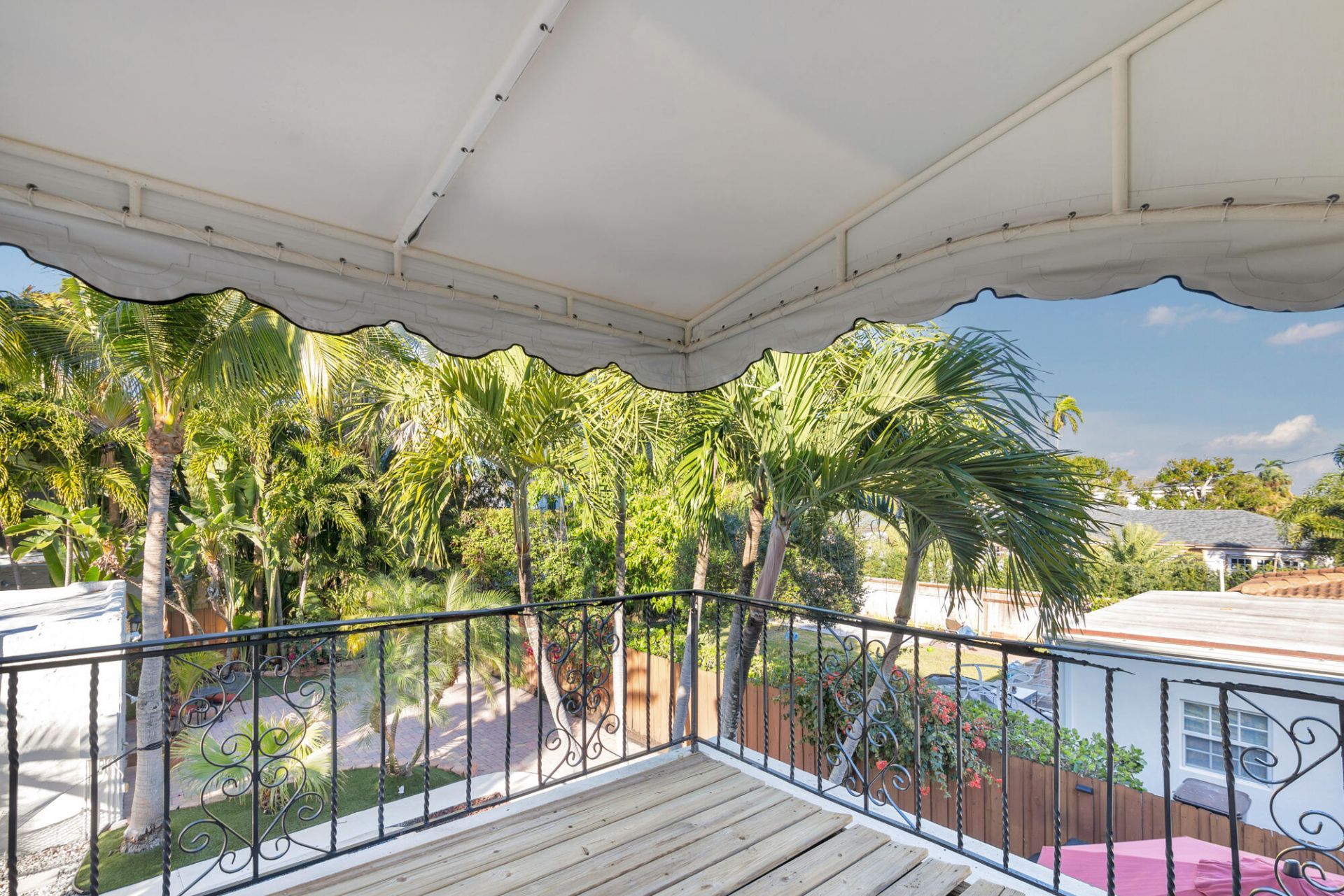 137 Edgewood Drive, West Palm Beach, FL 33405 Photo