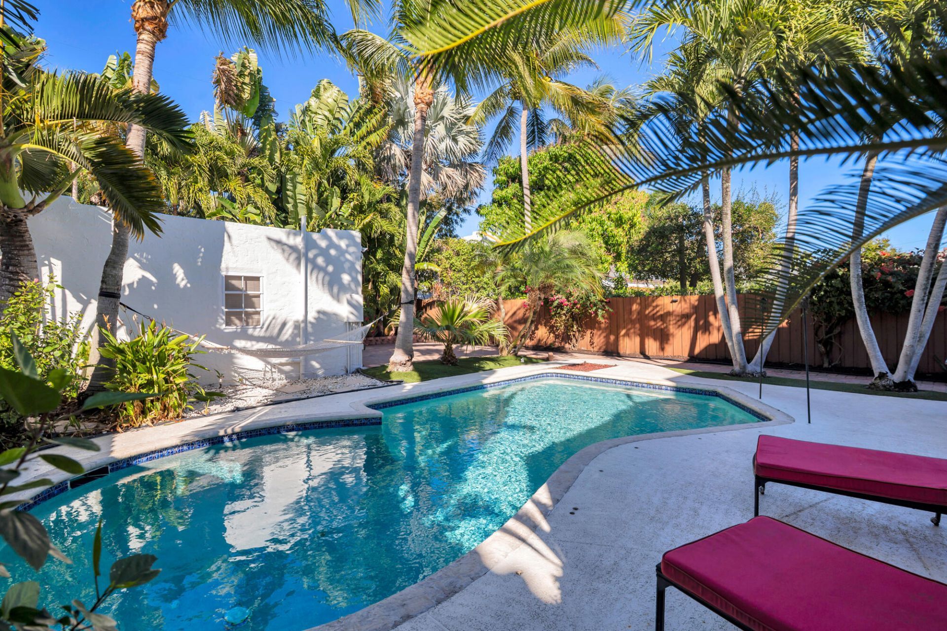 137 Edgewood Drive, West Palm Beach, FL 33405 Photo