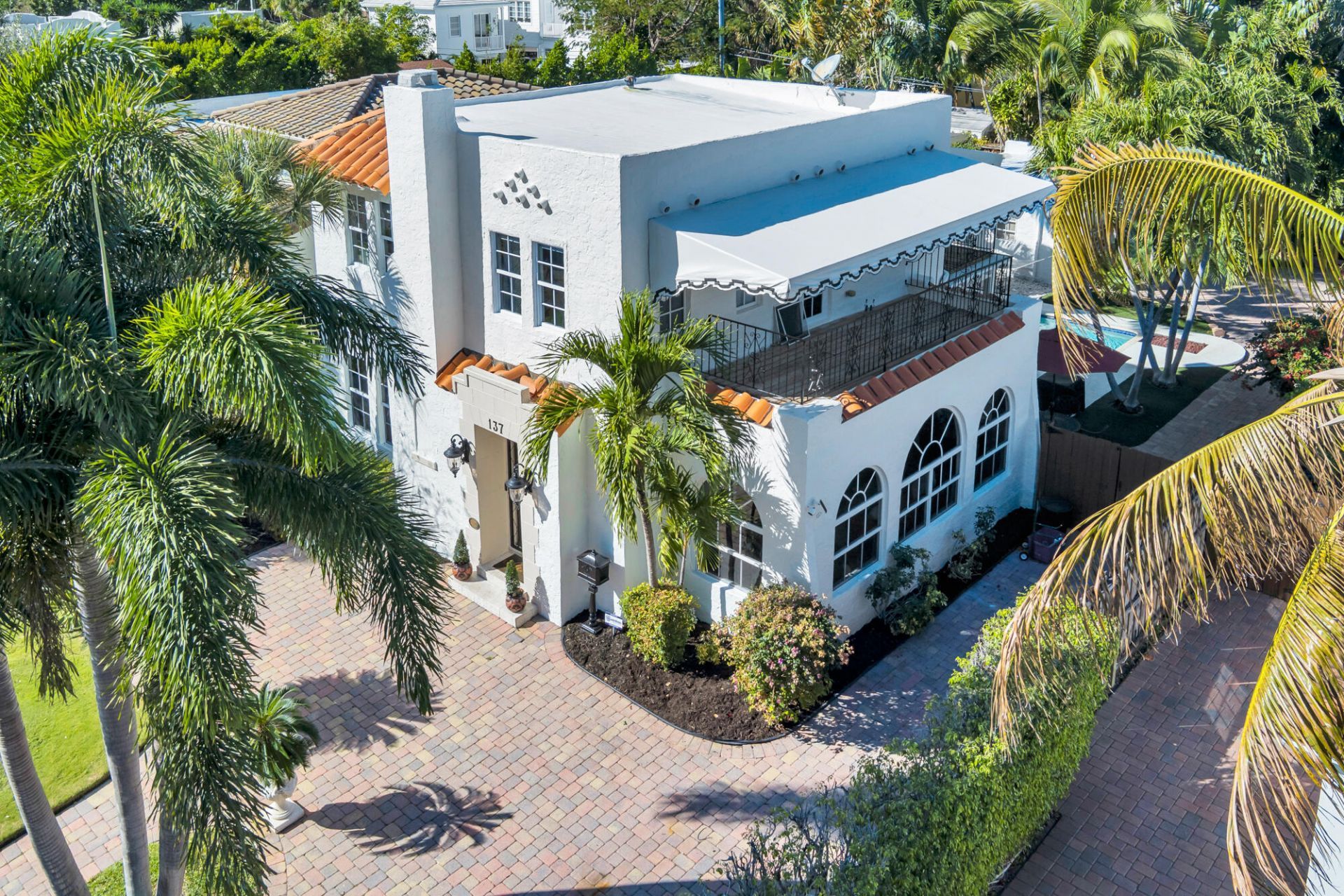 137 Edgewood Drive, West Palm Beach, FL 33405 Photo