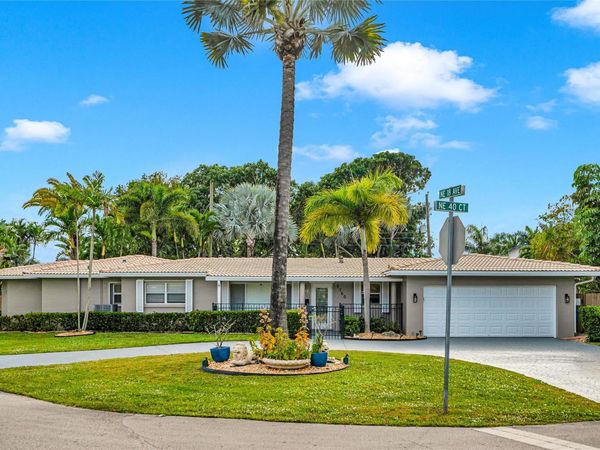 1760 NE 40th Ct, Oakland Park, FL 33334