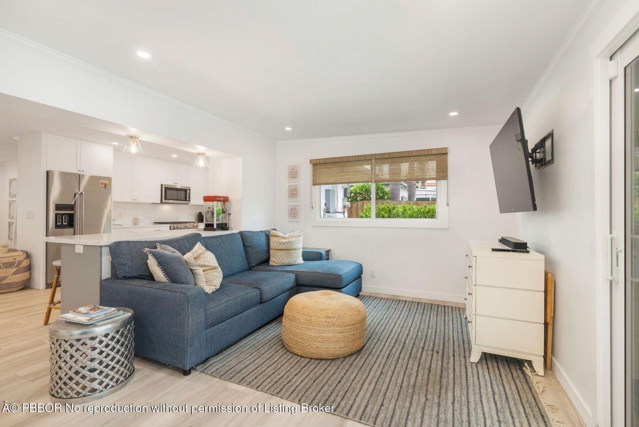 301 Edgewood Drive, West Palm Beach, FL 33405 Photo