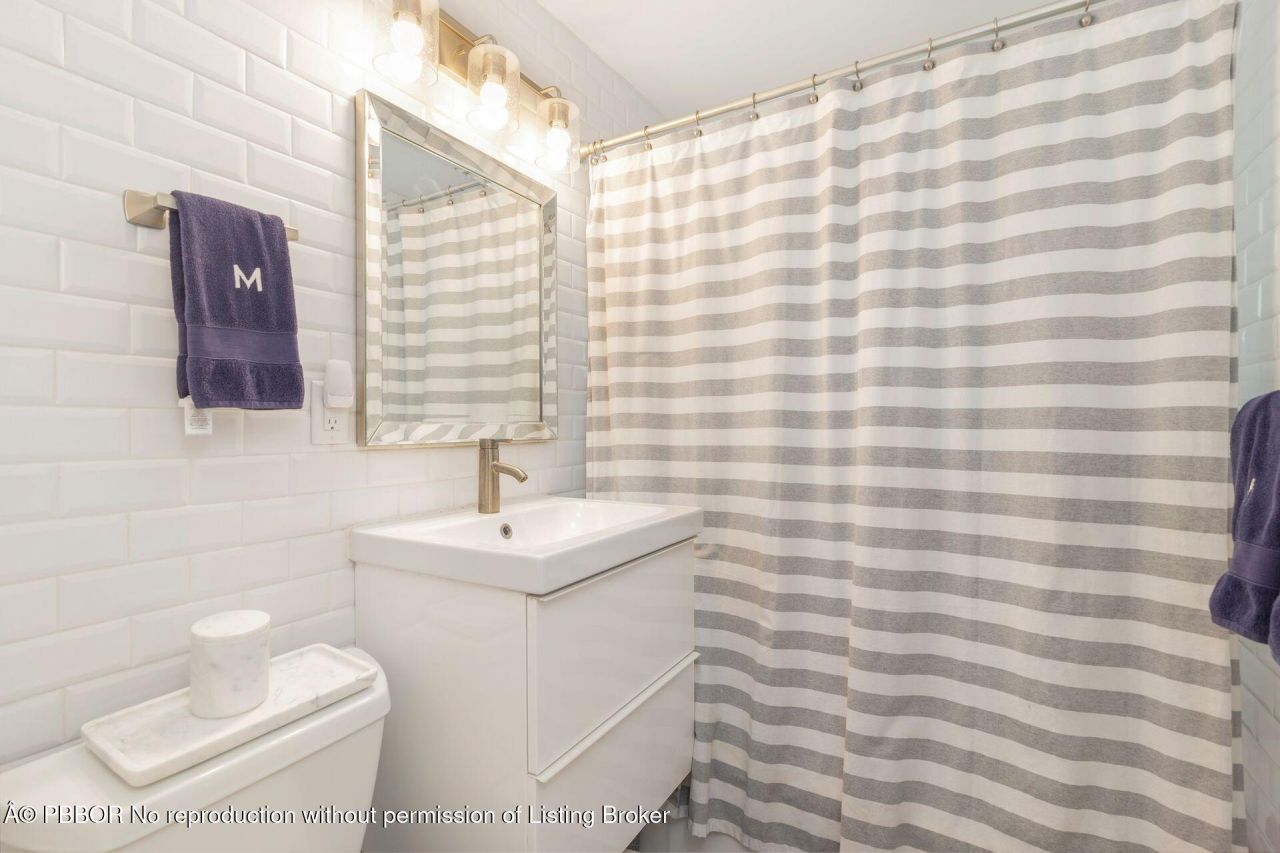 301 Edgewood Drive, West Palm Beach, FL 33405 Photo