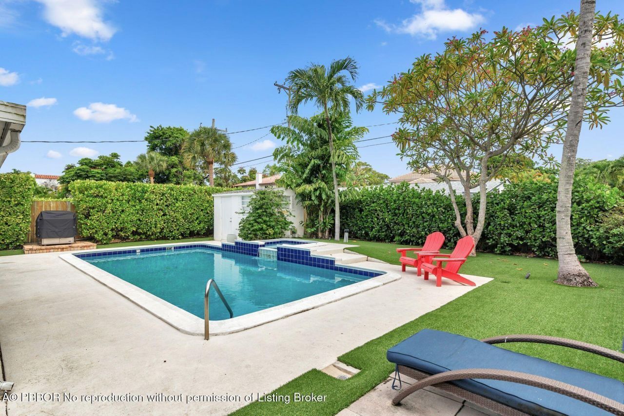 301 Edgewood Drive, West Palm Beach, FL 33405 Photo