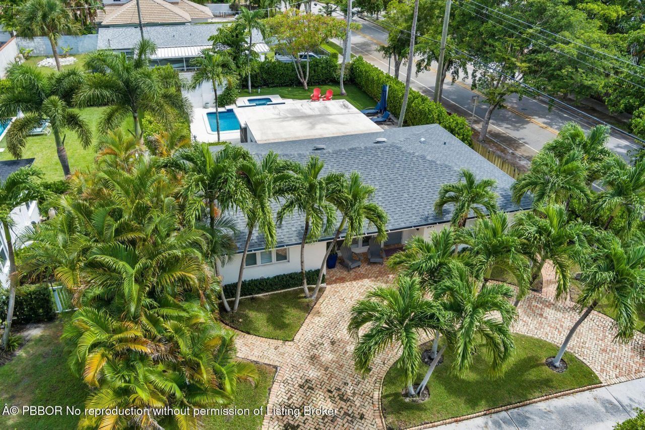 301 Edgewood Drive, West Palm Beach, FL 33405 Photo