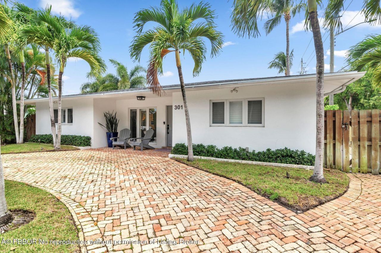 301 Edgewood Drive, West Palm Beach, FL 33405 Photo