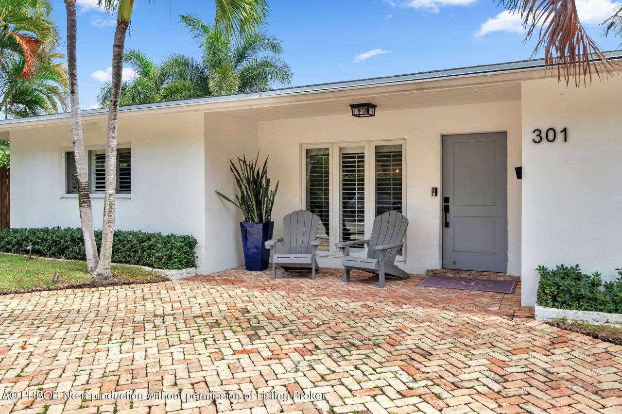 301 Edgewood Drive, West Palm Beach, FL 33405 Photo