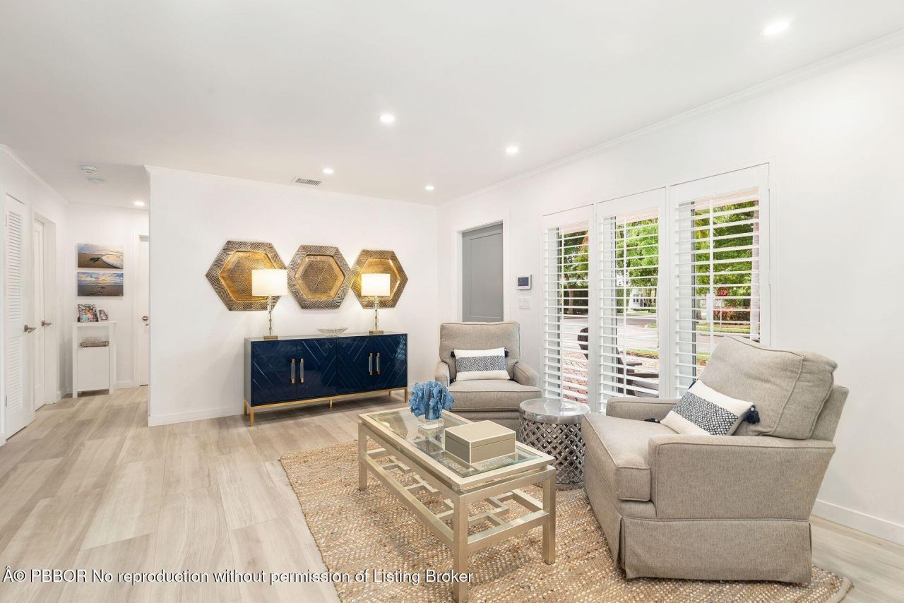 301 Edgewood Drive, West Palm Beach, FL 33405 Photo