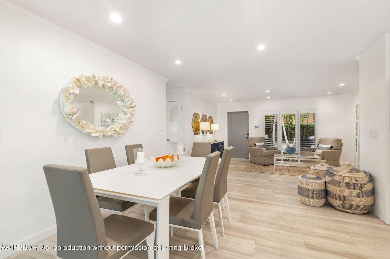 301 Edgewood Drive, West Palm Beach, FL 33405 Photo