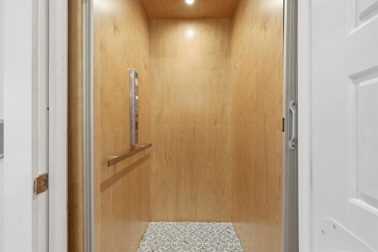 1110 Studdingsail Lane Photo 15