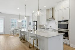 1110 Studdingsail Lane photo 4