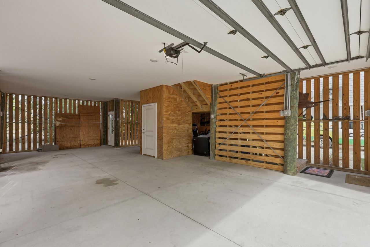 1110 Studdingsail Lane Photo 32