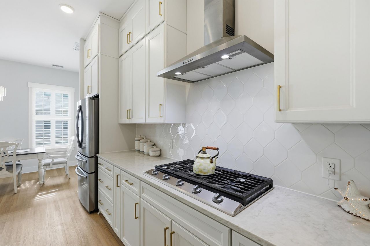 1110 Studdingsail Lane Photo 5