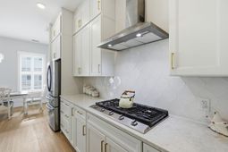 1110 Studdingsail Lane photo 4