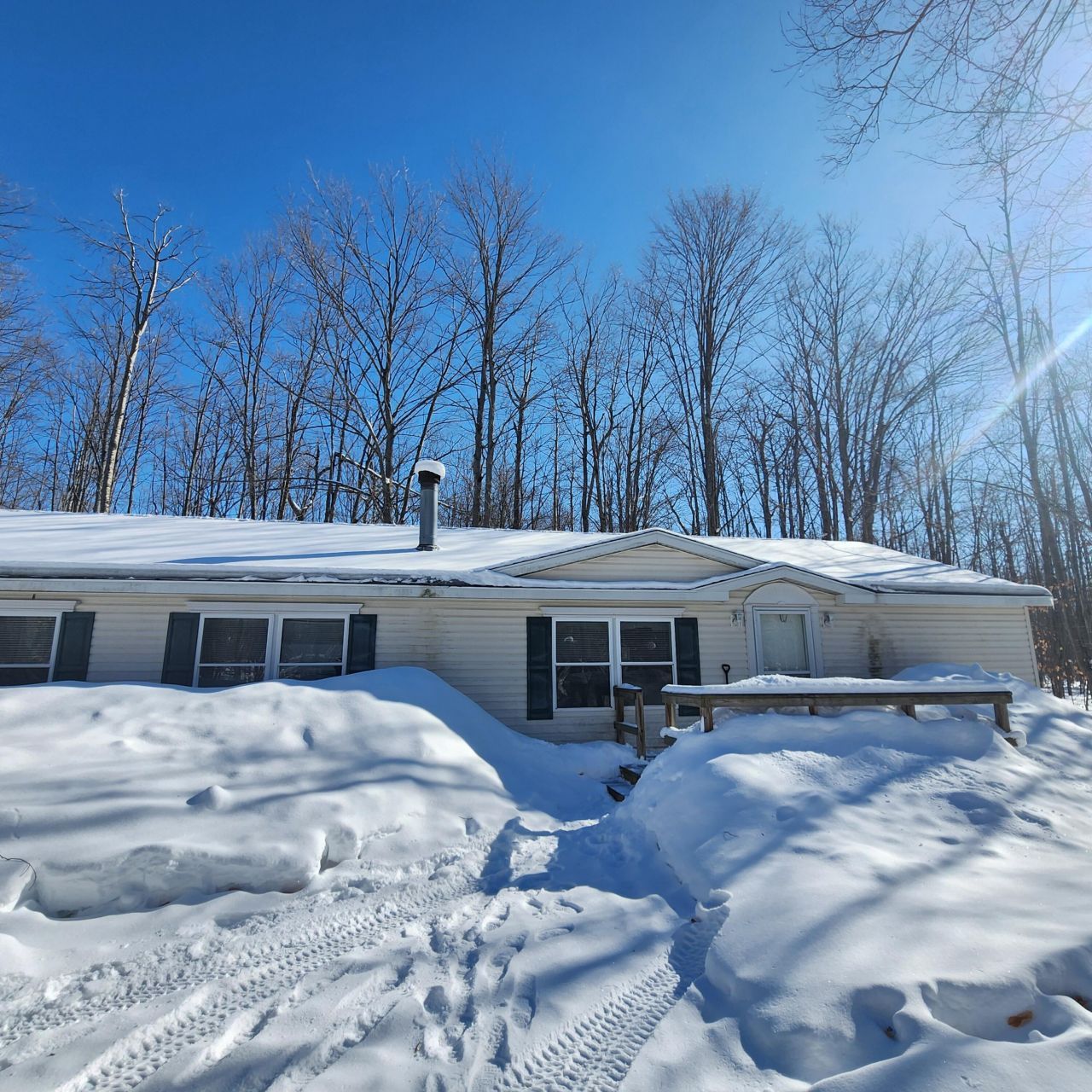 9852 Greenway Drive, Frederic, MI 49733 Main Photo