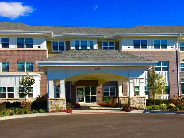 1101 S Cedar Road, Unit 203, New Lenox, IL 60451