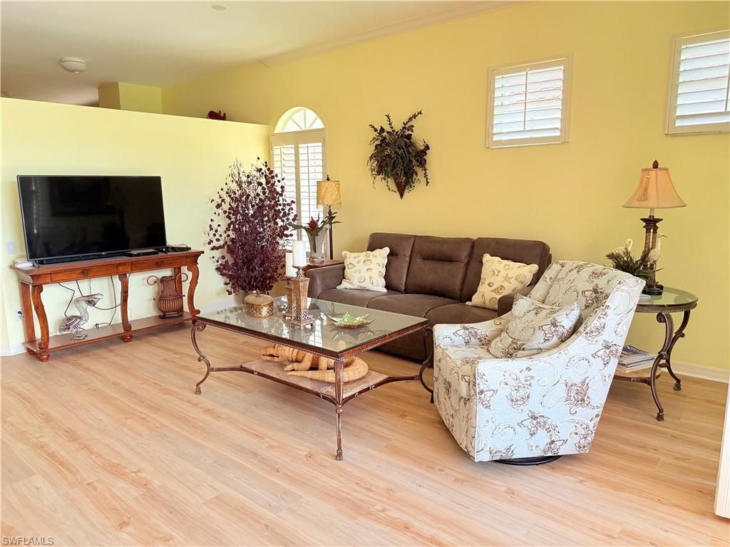 1000 L Ambiance Cir, Unit 201, Naples, FL 34108 Photo