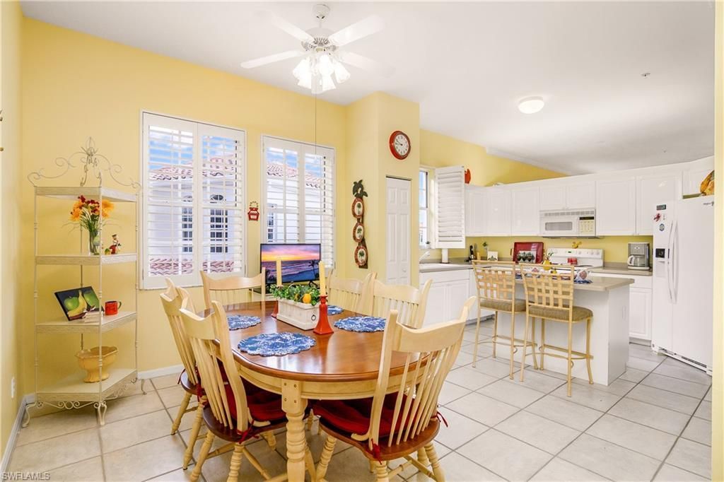 1000 L Ambiance Cir, Unit 201, Naples, FL 34108 Photo