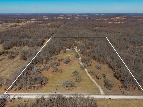 321 W Dade 122 , Greenfield, MO 65661