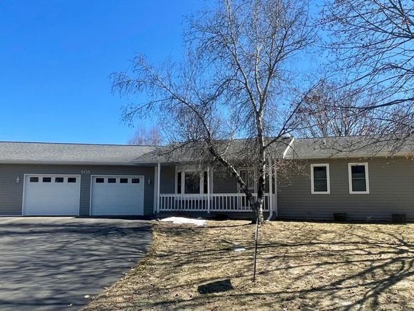 608 Fagstad Street NE, Menomonie, WI 54751