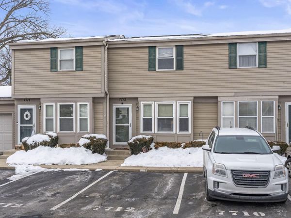 7712 Barkwood Drive, Unit 3B, Worthington, OH 43085