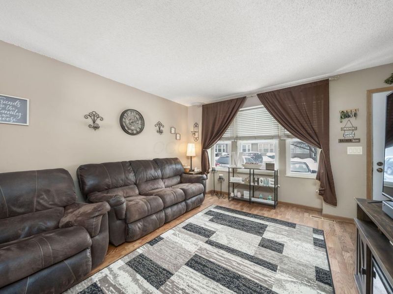 7712 Barkwood Drive, Unit 3B, Worthington, OH 43085 Photo 6