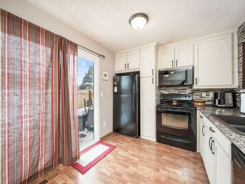 7712 Barkwood Drive, Unit 3B, Worthington, OH 43085 Photo 9