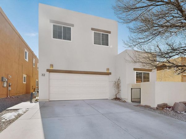 32 Sunset Canyon Lane, Santa Fe, NM 87508